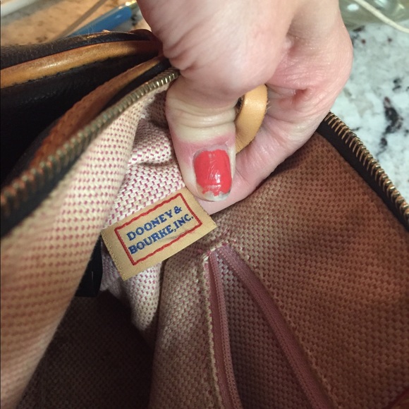 Dooney & Bourke bag - Picture 4 of 7